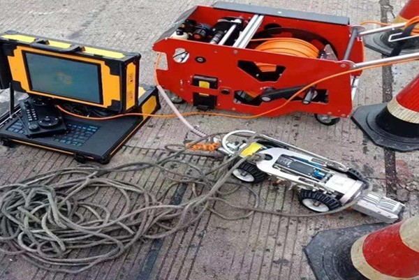 余干CCTV管道检测机器人