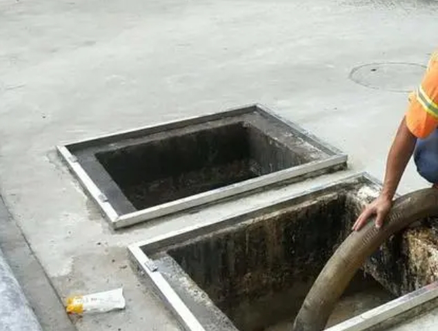 余干化粪池清理