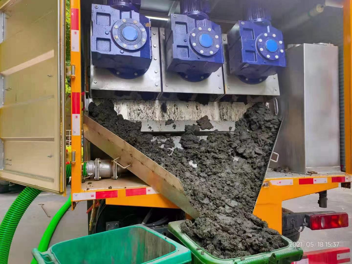 余干化粪池清掏城市维护站-泥浆净化干湿分离处理